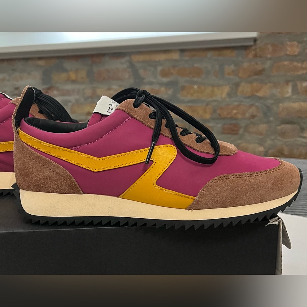 RAG & BONE RETRO RUNNER GYM SHOES IN FUCHSIA
